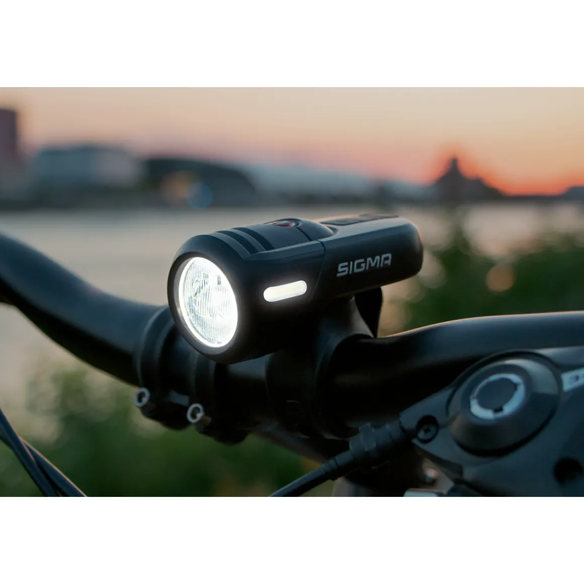 AURA 45 USB LED Front Light/NUGGET II Rear Light Set