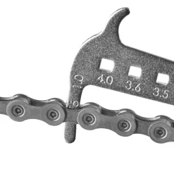 Chain Wear Gauge with Chain Holder