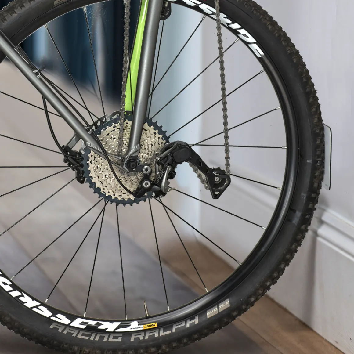 CLUG MUD PAD Wall Protection for Bike Racks