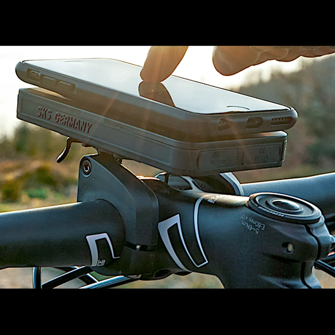 COMPIT+/Power Smartphone Holder with Powerbank