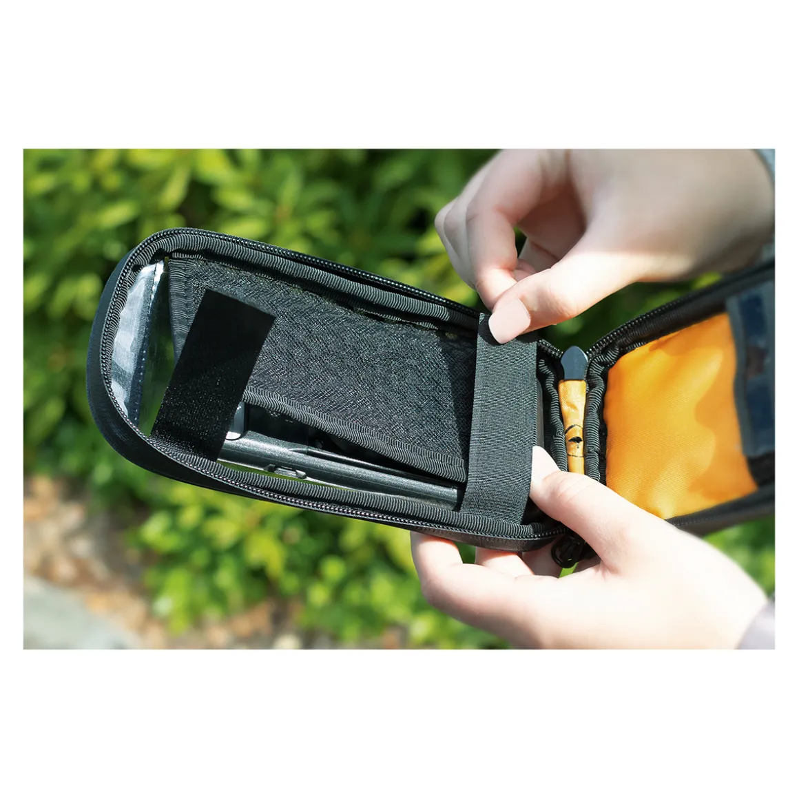 COM/Smartbag Universal Smartphone Bag
