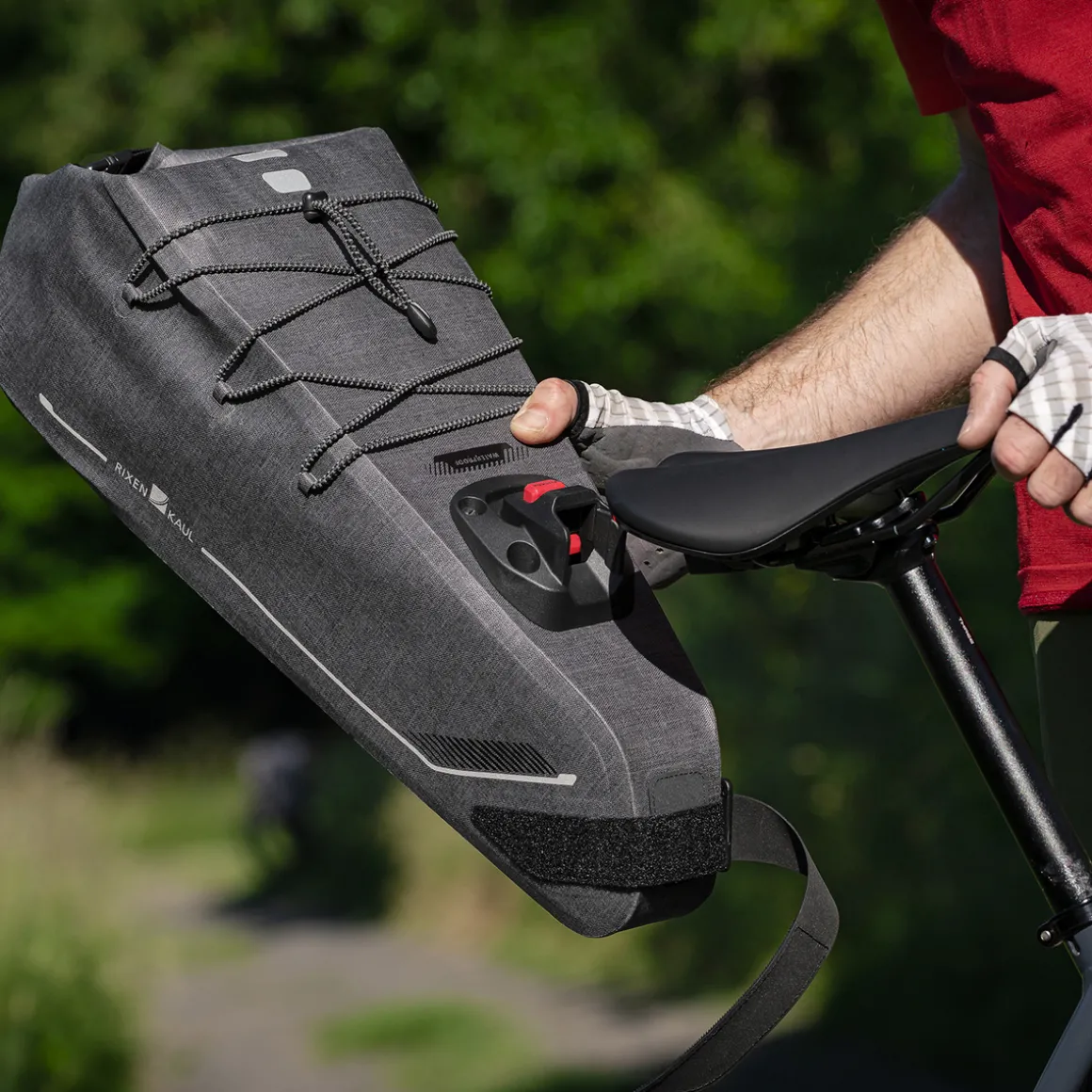 Contour Saddle Adapter Solo