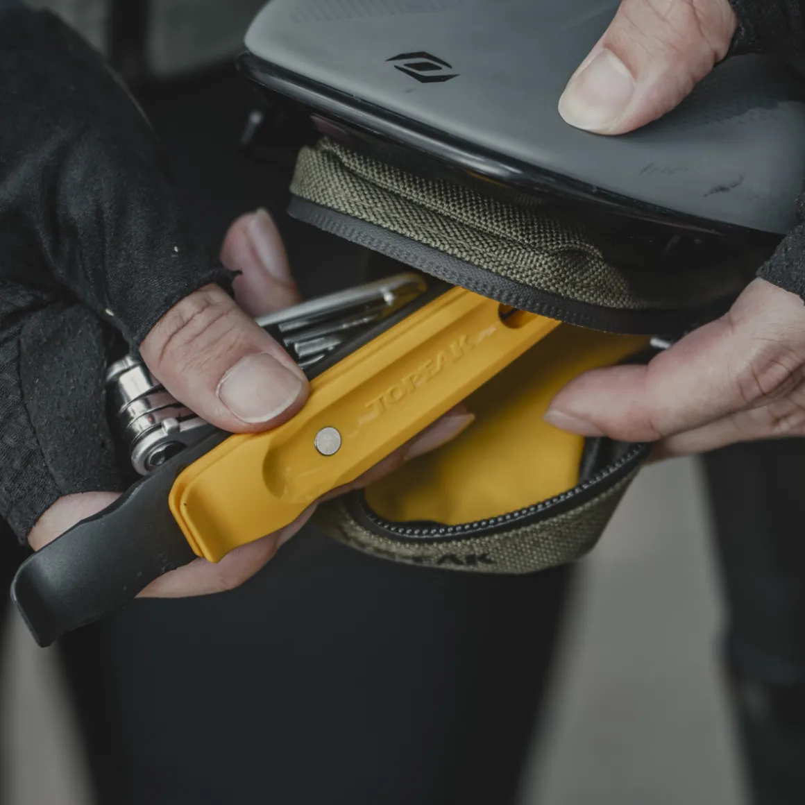 ELEMENTA SEATBAG SLIM Saddle Bag