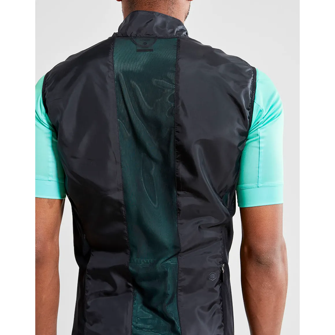 ESSENCE LIGHT WIND VEST M