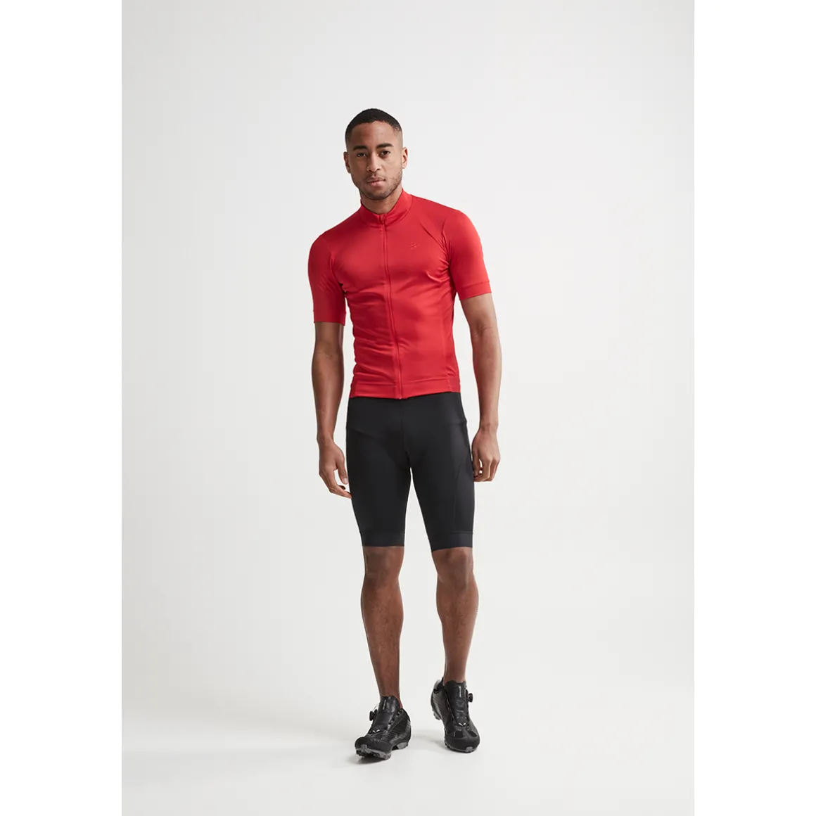ESSENCE SHORTS M Cycling Shorts