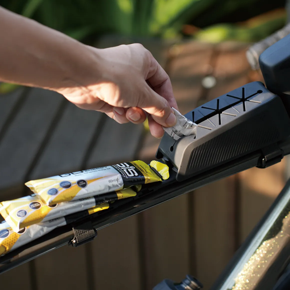 Fastfuel Tri-Station Top Tube Holding System for Gels/Snacks