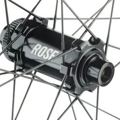 G-Thirty DISC LIGHT 28" / 700 C Gravel Front Wheel | 24 Spokes