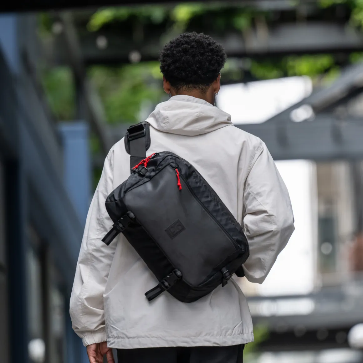 KADET MAX Shoulder Bag