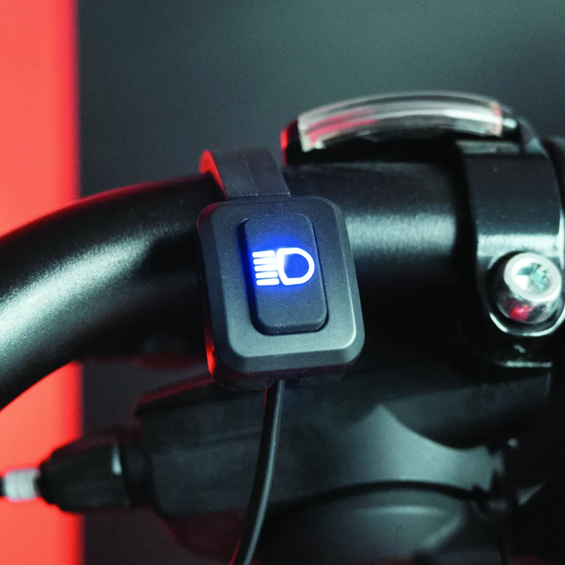 LS 990 Lighthammer Pro 250 E-Bike Headlight Daytime Running Light and High Beam