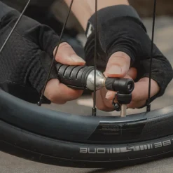 Nano Airbooster L CO2 Inflator