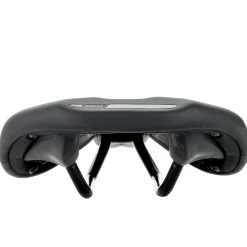 Race RC1 saddle