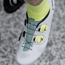 REVOLUTION Road Shoes
