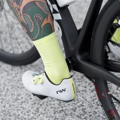REVOLUTION Road Shoes