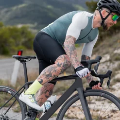 REVOLUTION Road Shoes