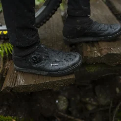 SH-GF800GTX Gore-Tex Flatpedal Shoes
