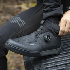 SH-GF800GTX Gore-Tex Flatpedal Shoes