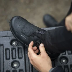SH-GF800GTX Gore-Tex Flatpedal Shoes
