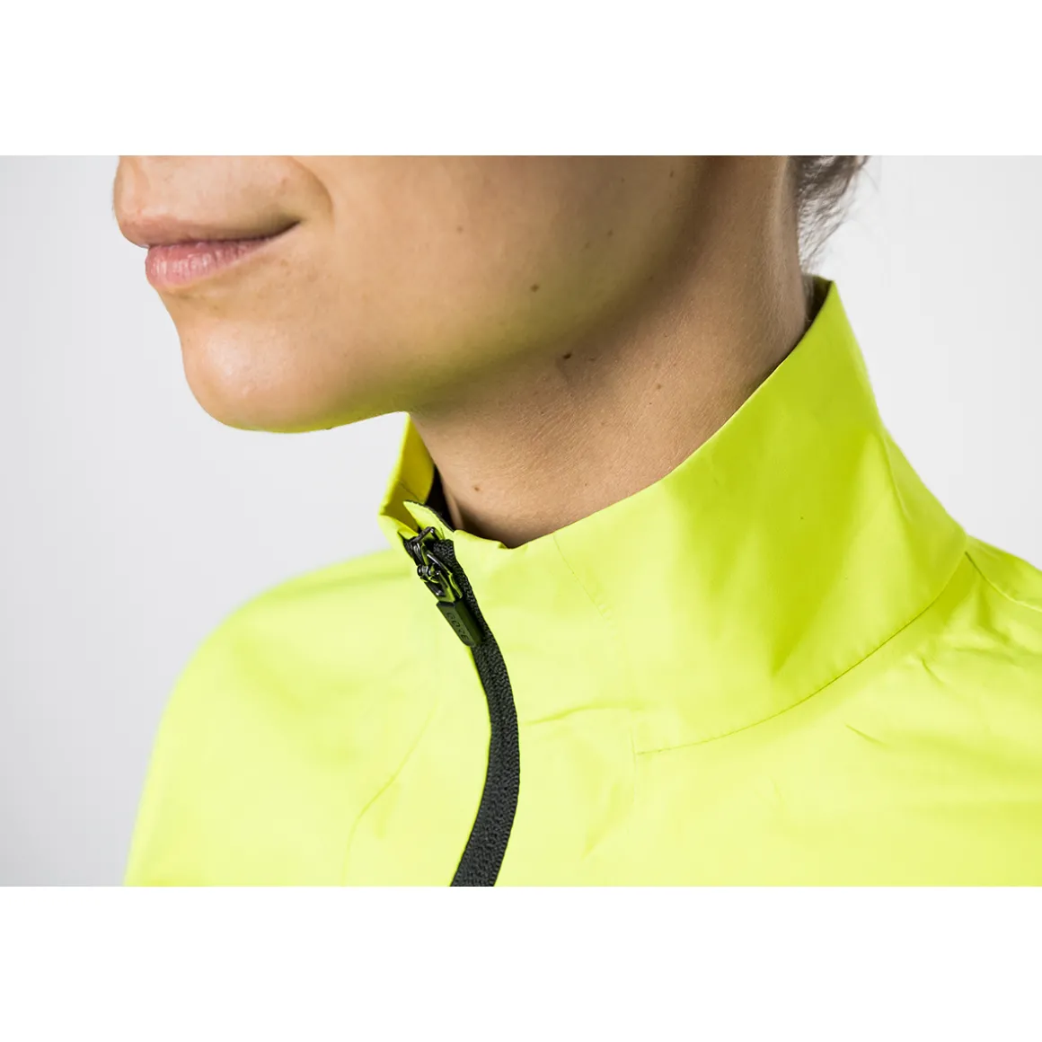 STREAM Women’s GORE-TEX Rain Jacket