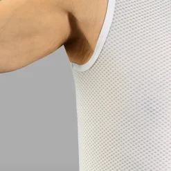 ULTRALIGHT SLEEVELESS MESH BASELAYER