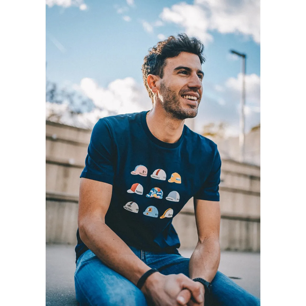 VINTAGE CYCLING CAPS T-Shirt
